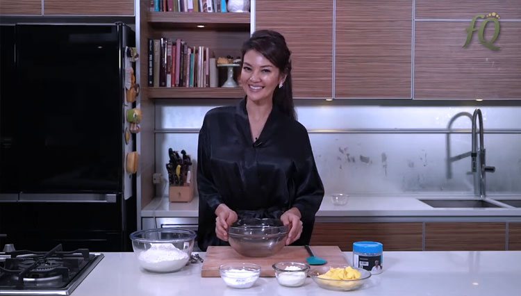Farah Quiin berbagi resep terbaiknya untuk menyemarakkan lebaran di rumah tahun ini. (Youtube Farah Quiin/TIMES Indonesia) 