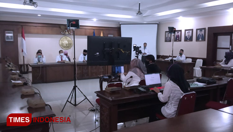 Rektor-Unsoed-Suwarto-a.jpg