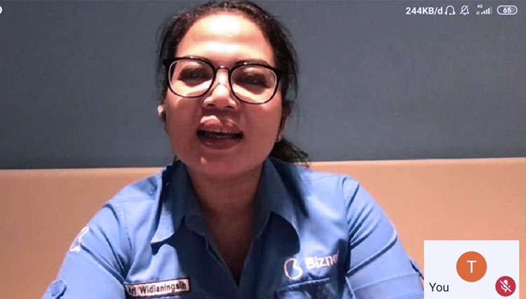 Marketing-Manager-East-Biznet-Ari-Widianingsih-menyampaikan-program-Biznet-untuk-mendukung-penyebaran-Covid-19.jpg