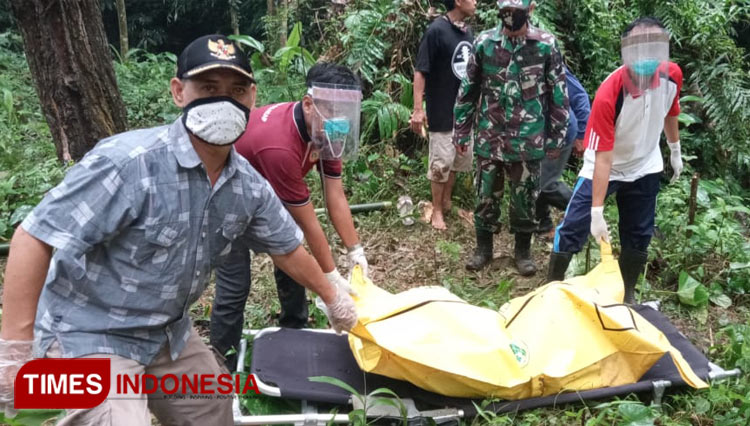 Jasad satu warga Cilacap, Wartoyo saat ditemukan. (Foto: Pendim Cilacap for TIMES Indonesia)