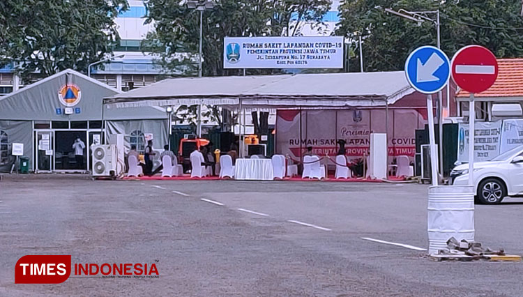 Rumah Sakit Lapangan di Jalan Indrapura, Surabaya, Selasa (2/6/2020). (Foto: Lely Yuana/TIMES Indonesia) 