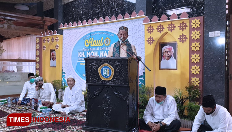 KH Agoes Ali Masyhuri di acaraHaul ke-65 KH Mohammad Hasan Genggong. (FOTO: Ryan/TIMES Indonesia)
