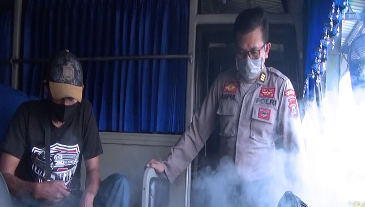 Cegah Covid-19, Salon Mobil Mr Wax Sterilisasi Kendaraan Dinas Polresta Sidoarjo