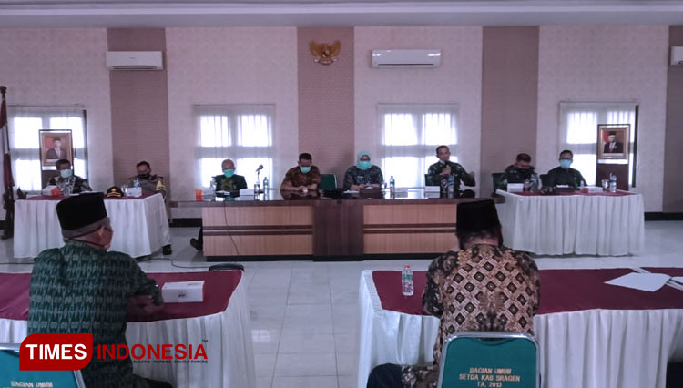 Rapat koordinasi Gugus Tugas Covid-19 Kabupaten Sragen menghadapi new normal. (FOTO: Mukhtarul Hafidh/TIMES Indonesia)