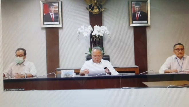 Menteri PUPR RI Basuki Hadimuljono saat Halal bi Halal virtual dengan asosiasi pengembang Real Estate Indonesia (REI) dan BTN di Jakarta, Kamis (4/6/2020).(FOTO Biro Komunikasi Publik Kementerian PUPR RI)