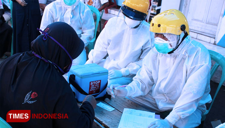 Pelaksanaan Rapid Test Massal. (FOTO: Oon Mujahidin/TIMES Indonesia)