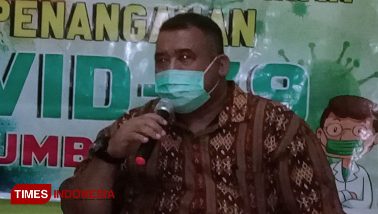Kepala Dinas Kesehatan Kabupaten Sumba Timur NTT, dr. Chrisnawan Tri Haryantana. (FOTO: Habibudin/TIMES Indonesia)