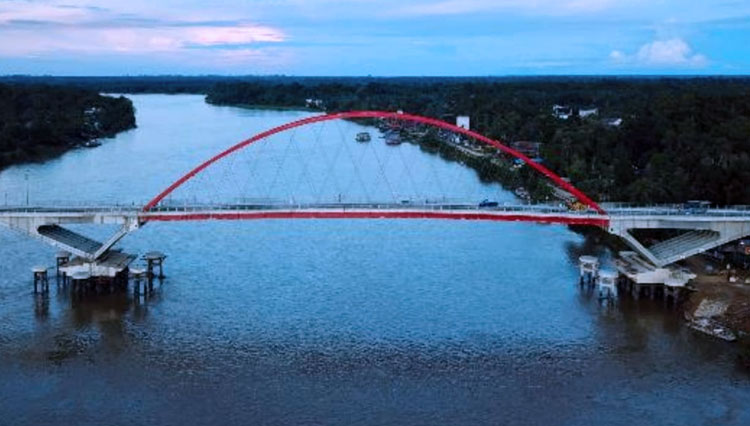 Jembatan Tumbang Samba dengan panjangnya 843,2 meter ini akan menjadi yang terpanjang di Provinsi Kalimantan Tengah (FOTO: Biro Komunikasi Publik Kementerian PUPR RI)