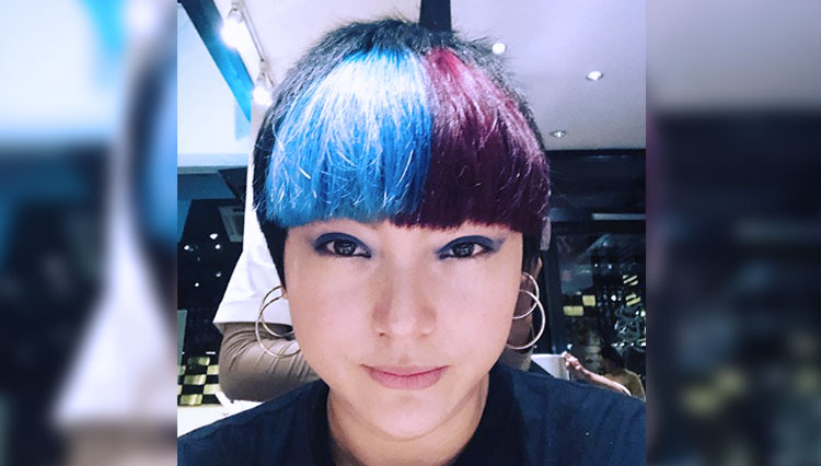 Artis ini Tampil Kece dengan Warna Rambut yang Ngejreng Artis ini Tampil Kece dengan Warna Rambut yang Ngejreng