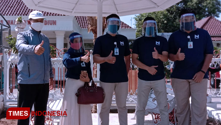 Pemkot-Madiun-Terima-CSR-Pohon-Buah-c.jpg