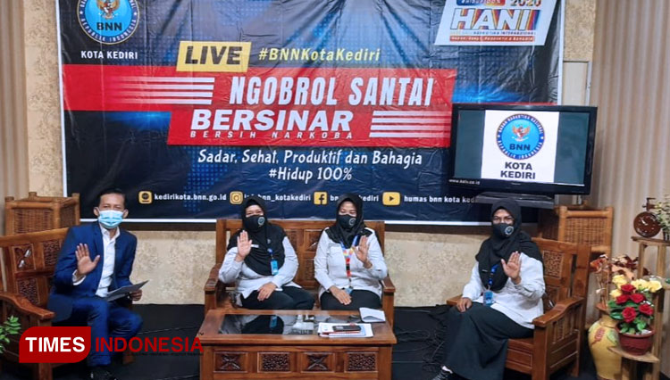 Ngobrol-Santai-Bersinar-2.jpg