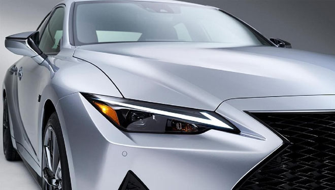 Lexus kembali memperkenalkan model baru, Lexus IS 2021 pada Selasa (16/6/2020).  (foto: Carbuzz)