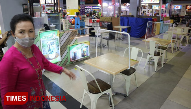 Mall Director Malang Town Square (Matos) Fifi Trisjanti Saat menunjukkan sejumlah fasilitas untuk menjadi Mal Tangguh. (FOTO: Aditya/TIMES Indonesia)