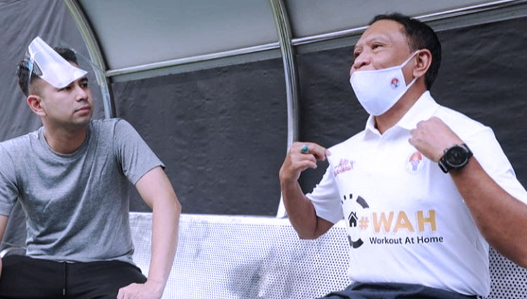 Menteri Pumuda dan Olahraga Republik Indonesia (Menpora RI), Zainudin Amali saat menerima kedatangan Artis papan atas Raffi Ahmad di Kantornya, Jakarta (foto: Humas Kemenpora RI)