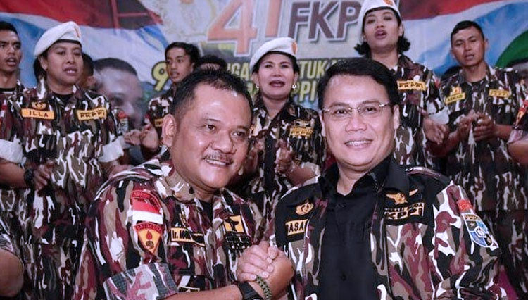 Ketua PD XIII GM FKPPI Jatim Agoes Soerjanto dan Penasehat PD XIII GM FKPPI Jatim, DR Ahmad Basarah. (FOTO: GM FKPPI Jatim)