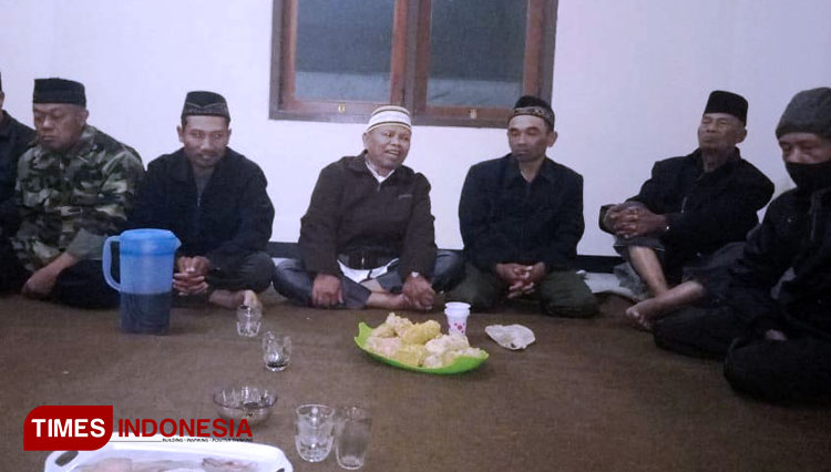 Suasana-Musyawarah-Dusun-c.jpg