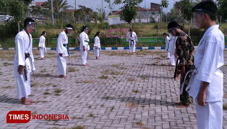 karateka-c.jpg