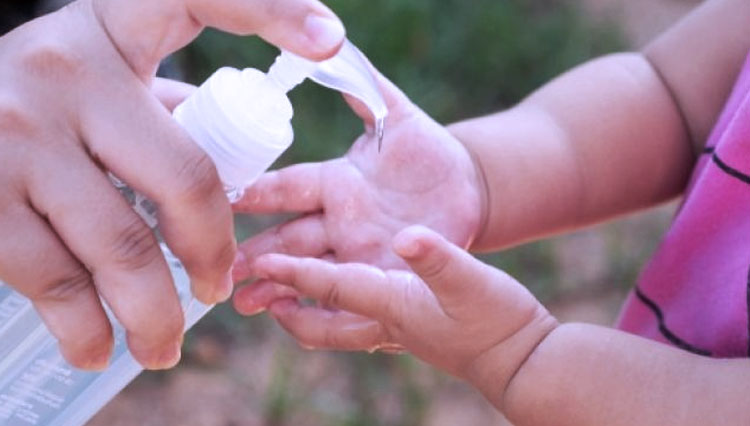 Hati-Hati Ada Bahan Berbahaya pada Hand Sanitizer