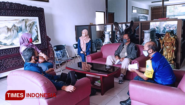 Tim Gugus Tugas Covid-19 Kab. Malang memberikan edukasi pencegahan penularan covid-19 kepada manajemen perusahaan PT. Benin - Singosari (25 Juni 2020 ). (FOTO: AJP TIMES Indonesia)