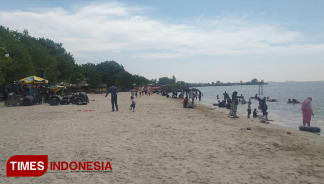 Pantai-Dalegan-3.jpg