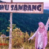 Menikmati Cantiknya Sunrise Bukit Sewu Sambang Banyuwangi