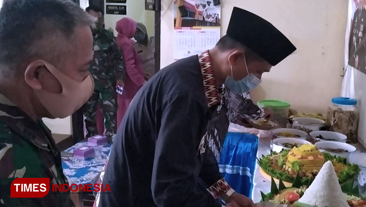 Camat-Oka-Yudhistira-c.jpg