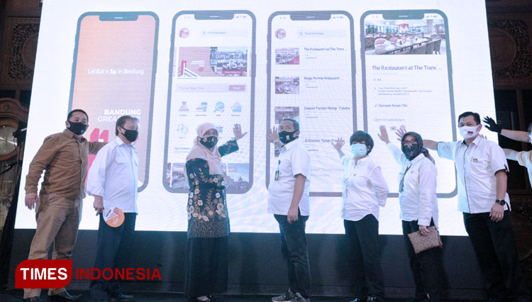 Peluncuran Bandung Great Sale 2020 – Go Online di Balai Kota Bandung, Rabu (1/7/20). (FOTO: Humas Pemkot for TIMES Indonesia)