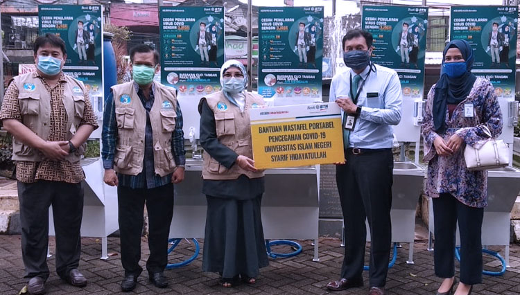 Bank BTN Serahkan 10 Unit Instalasi Cuci Tangan  ke UIN Jakarta