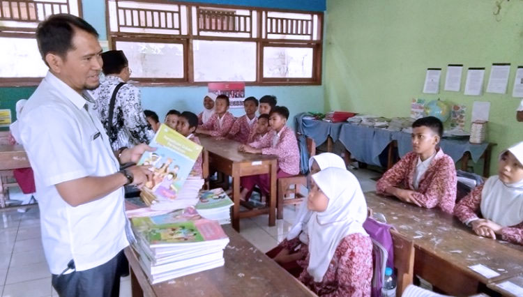 Kegiatan belajar di sekolah Kabupaten Probolinggo (Foto: reportasenews)