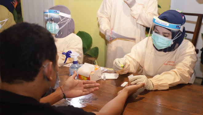 Rapid Test di Cafe, Hasil Reaktif Langsung Dibawa ke Rumah Isolasi