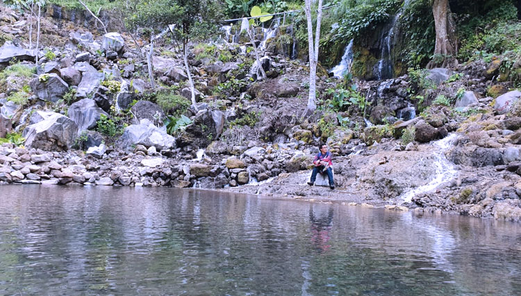 Pemandian Warno Ijen, Muasal Air Terjun Purba Tirai Bidadari yang Menakjubkan