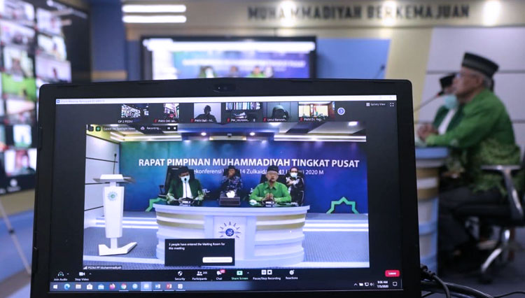 Ketua Umum PP Muhammadiyah Haedar Nashir memimpin rapat pimpinan Muhammadiyah tingkat Pusat (FOTO: muhammadiyah.or.id)