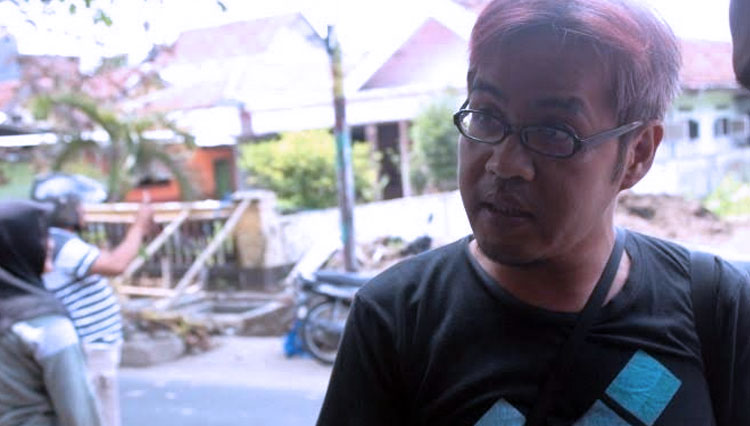 Direktur Lingkar Indonesia untuk Keadilan (LInK) Jombang, Aan Anshori. (FOTO: Radar Jombang)