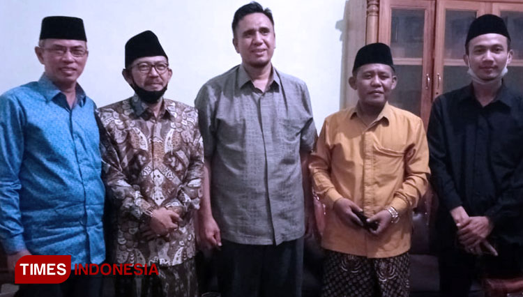 Hermanto-Kunjungi-Kantor-PCNU-Kabupaten-Cirebon-a.jpg
