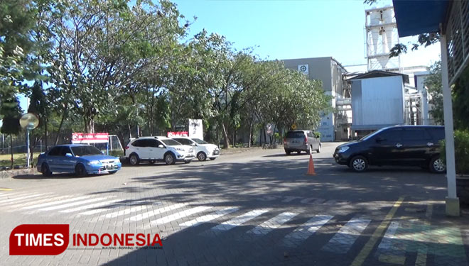 Suasana salah satu unit kerja PT. KTI kosong. (FOTO: Happy/TIMES Indonesia)