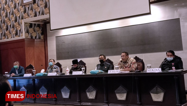 Pertemuan antara BRI Kanwil Malang, Pemkot Malang, OJK dan BI Malang terkait penanganan Covid-19. (Foto: Naufal Ardiansyah/TIMES Indonesia)