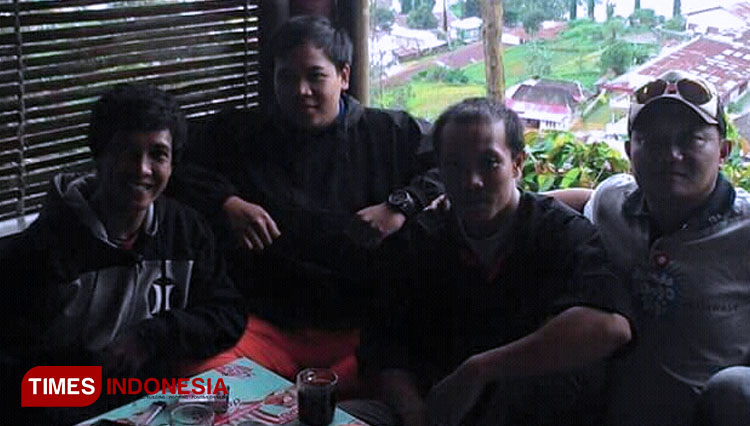 Warung kopi di Magetan. (Foto: M Kilat Adinugroho/TIMES Indonesia)