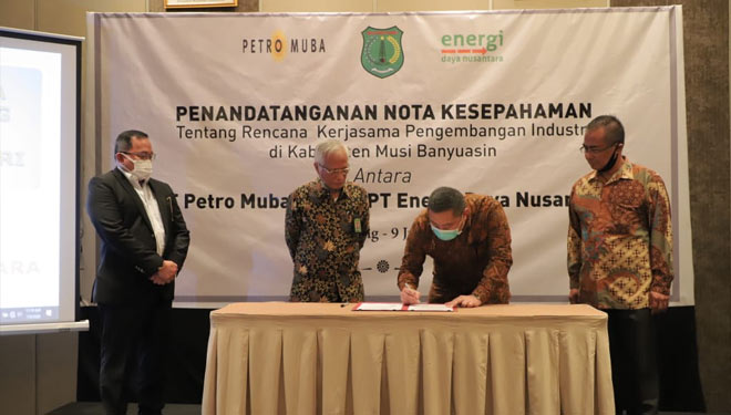 Penandatangan MOU BUMD Petro Muba - PT Energi Daya Nusantara (Foto : Kominfo Muba)