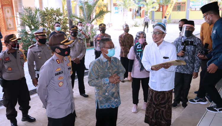 Pesantren-Tangguh-2.jpg