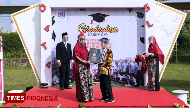 Suasana wisuda SD Intis School Yogyakarta. (FOTO: Dokumen SD Intis School for TIMES Indonesia)
