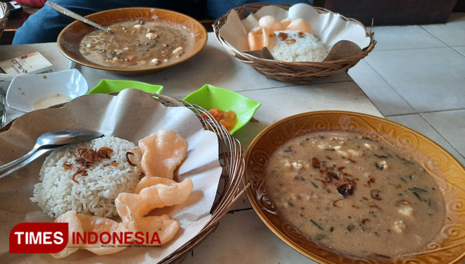 The exquisite look of Madurese mung bean porridge. (PHOTO: Ach. Qusyairi Nurullah/TIMES Indonesia) 