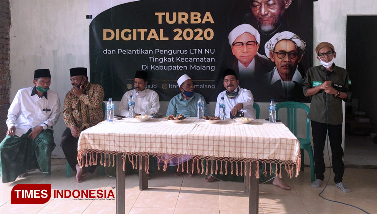 Pelantikan pengurus LTN NU Sumbermanjing Wetan dan Launching Turba Digital 2020, Sabtu (11/7/2020) di kantor MWC NU Sumbermanjing Wetan, Kabupaten Malang. (FOTO: Gumilang/TIMES Indonesia)