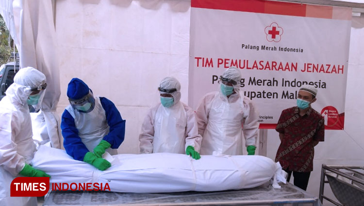 Pelatihan pemulasaran jenazah yang dilakukan PMI Kabupaten Malang. (Foto: Binar Gumilang/TIMES Indonesia)