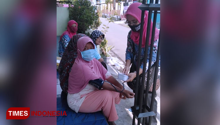 Puskesmas-Singosari-Gelar-Posyandu-dari-Rumah-ke-Rumah-3.jpg