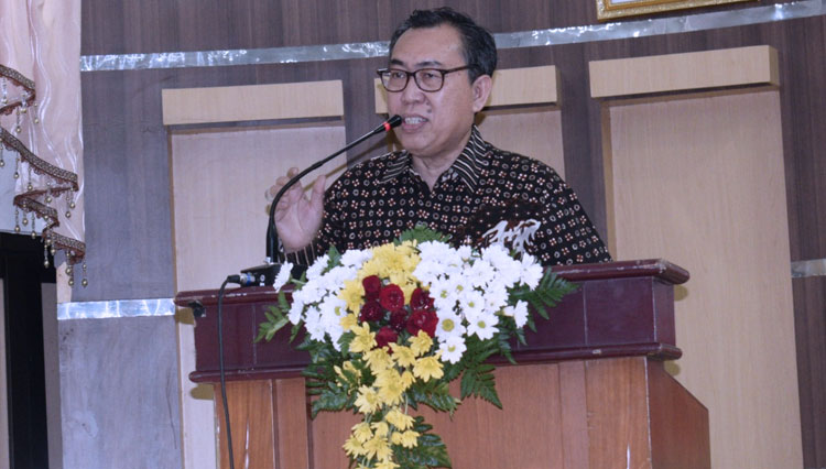 Rektor UWM, Prof Dr Edy Suandi Hamid M Ec saat menyampaikan materi. (FOTO: UWM for TIMES Indonesia)