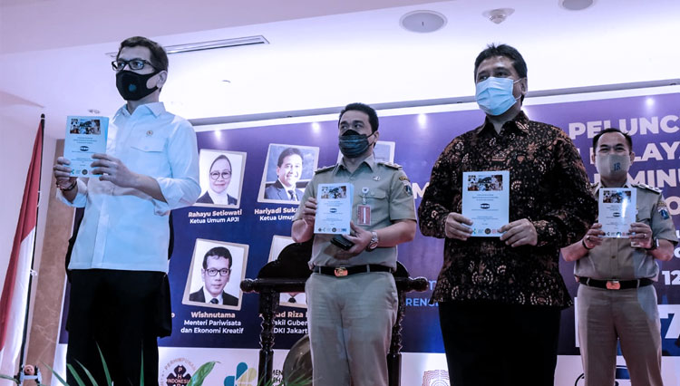 Menteri Pariwisata Wishnutama saat peluncuran buku panduan protokol kesehatan untuk hotel dan resto di Jakarta. (foto: Kemenparekraf)