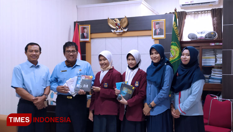 Launching 10 buku karya siswa SMPN 1 Bantul (FOTO: Humas SMPN 1 Bantul for TIMES Indonesia)