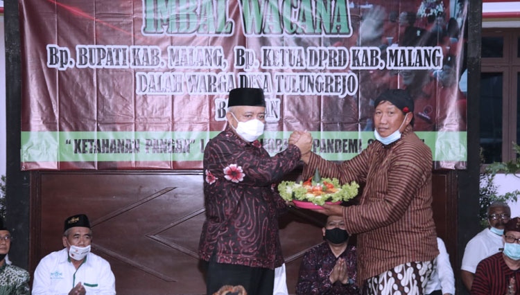 Bupati Malang, Drs HM Sanusi MM saat meresmikan wisata Candi Ganter. (Foto: Tupen for TIMES Indonesia)