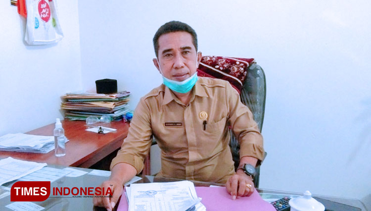 Kepala Sekolah SMP Negeri 4 Kota Ternate, Gunawan A. Umar (Foto : Iwan Marwan/TIMES Indonesia)