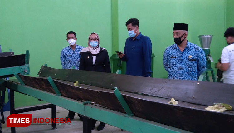 Eti-Herawati-2.jpg